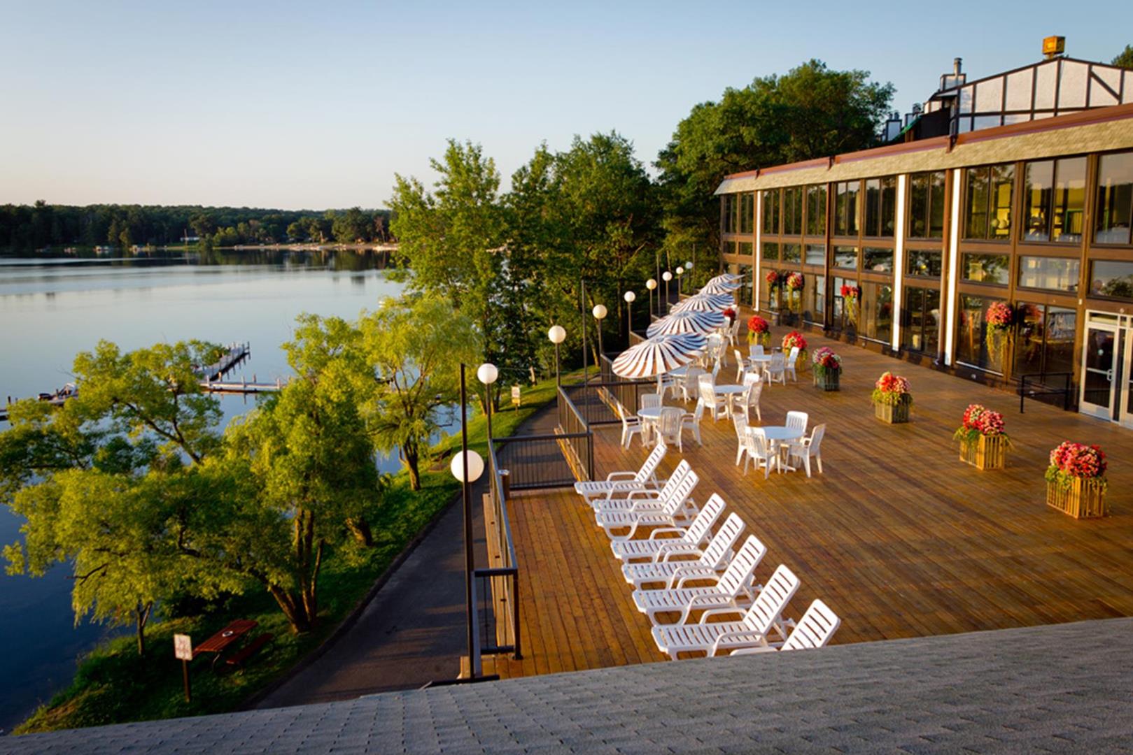 Cragun’s Resort: Ideal Location for Your Reunion