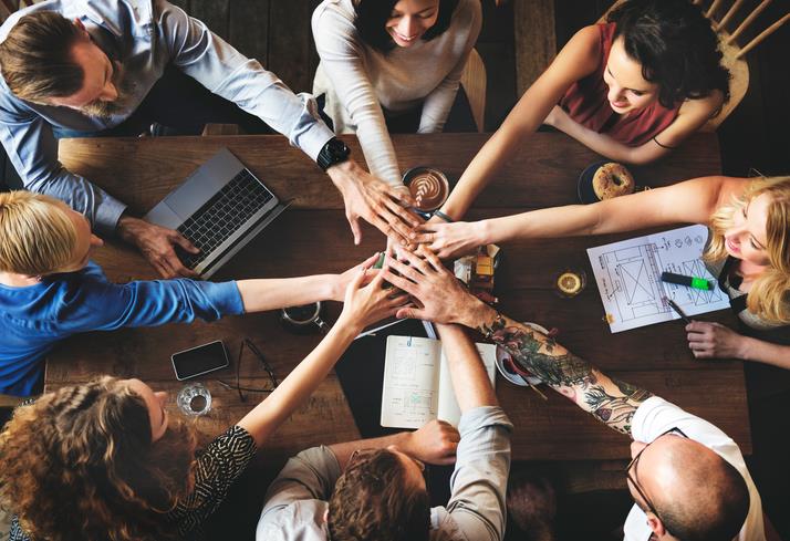 You’re Not Alone: Forming a Reunion Committee